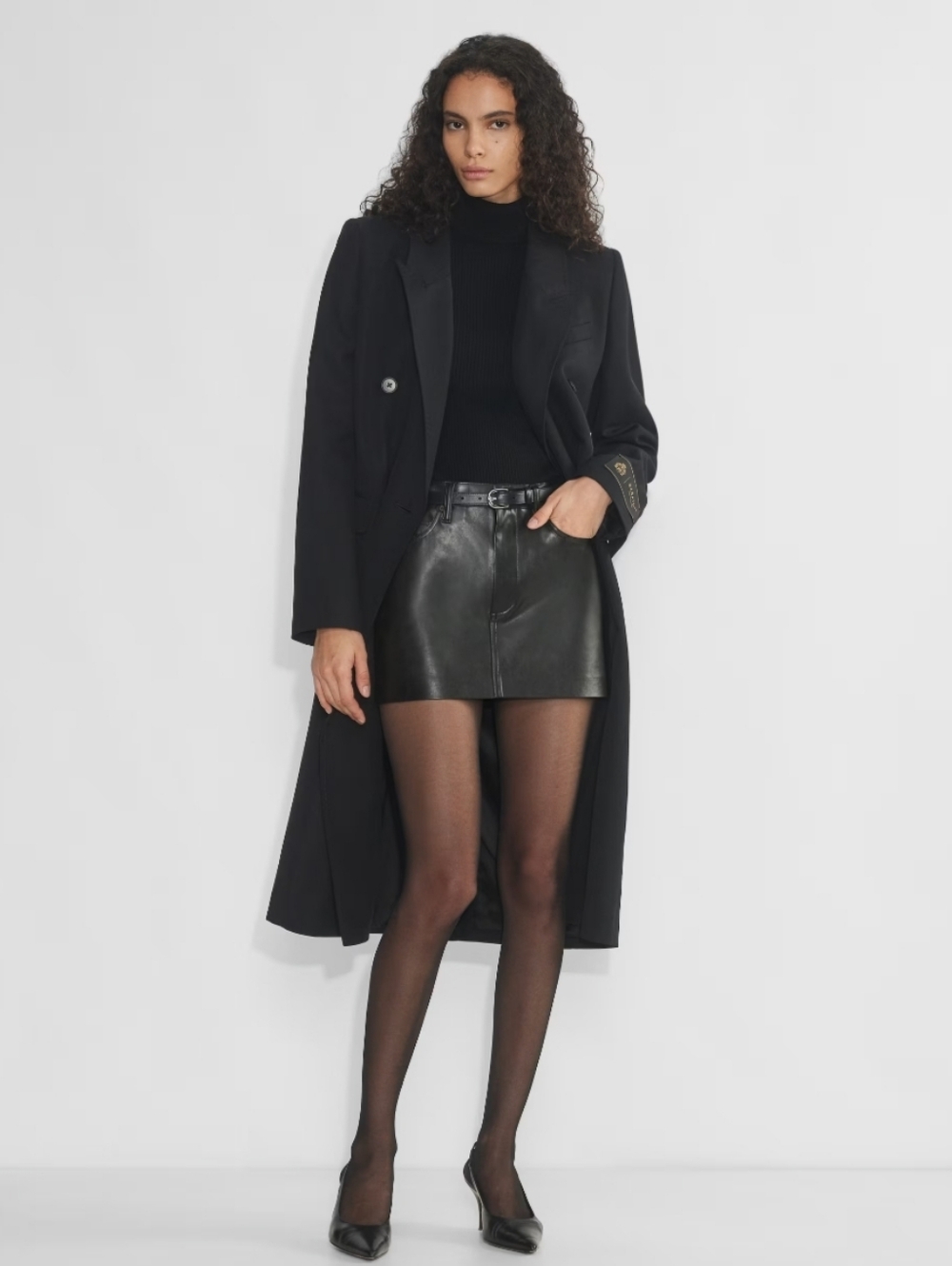 Aritzia  The '90s Ricci Skirt